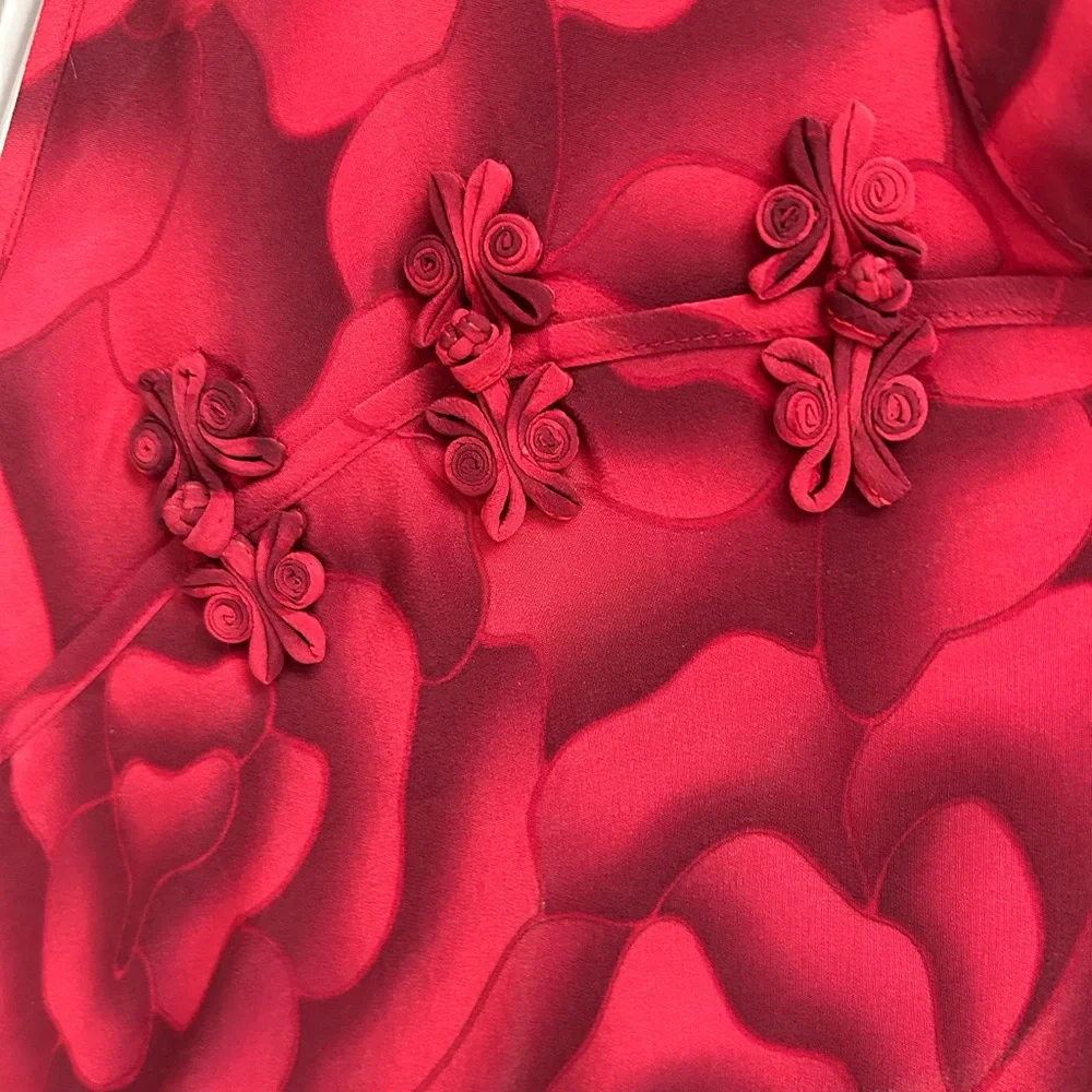 Elegant Red Rose Pattern Silk Dress - Picture 2 of 5